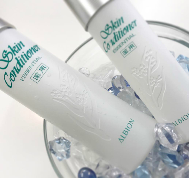 ALBION スキコン& FLARUNÉ乳液&化粧水&クリーム&サンプル アルビオンのロングセラー化粧水“スキコン”が11年ぶり